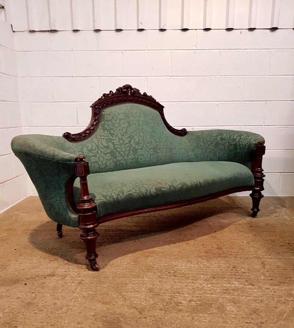 ANTIQUE VICTORIAN WALNUT FRAMED SOFA C1880 View III