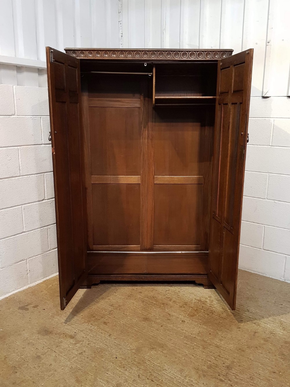 ANTIQUE  OAK LINEN FOLD DOUBLE WARDROBE C1920 View IV
