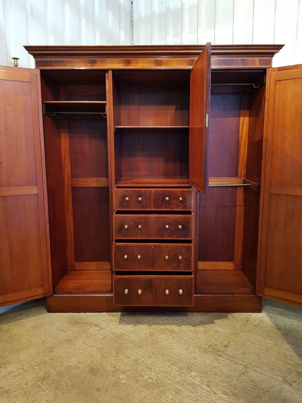 ANTIQUE EDWARDIAN MAHOGANY TRIPLE WARDROBE COMPACTUM C1900 View III