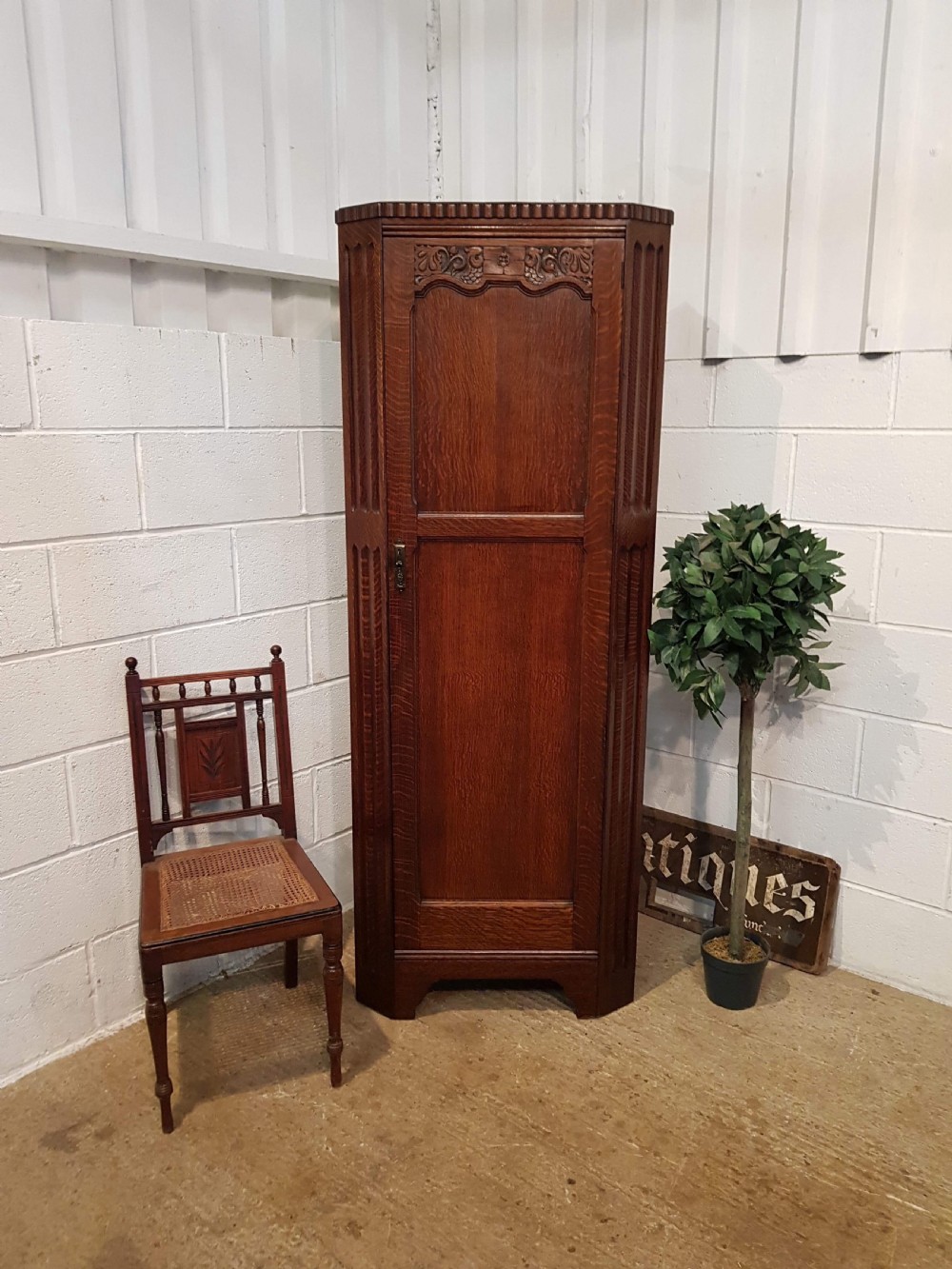 ANTIQUE OAK HALL ROBE C1920