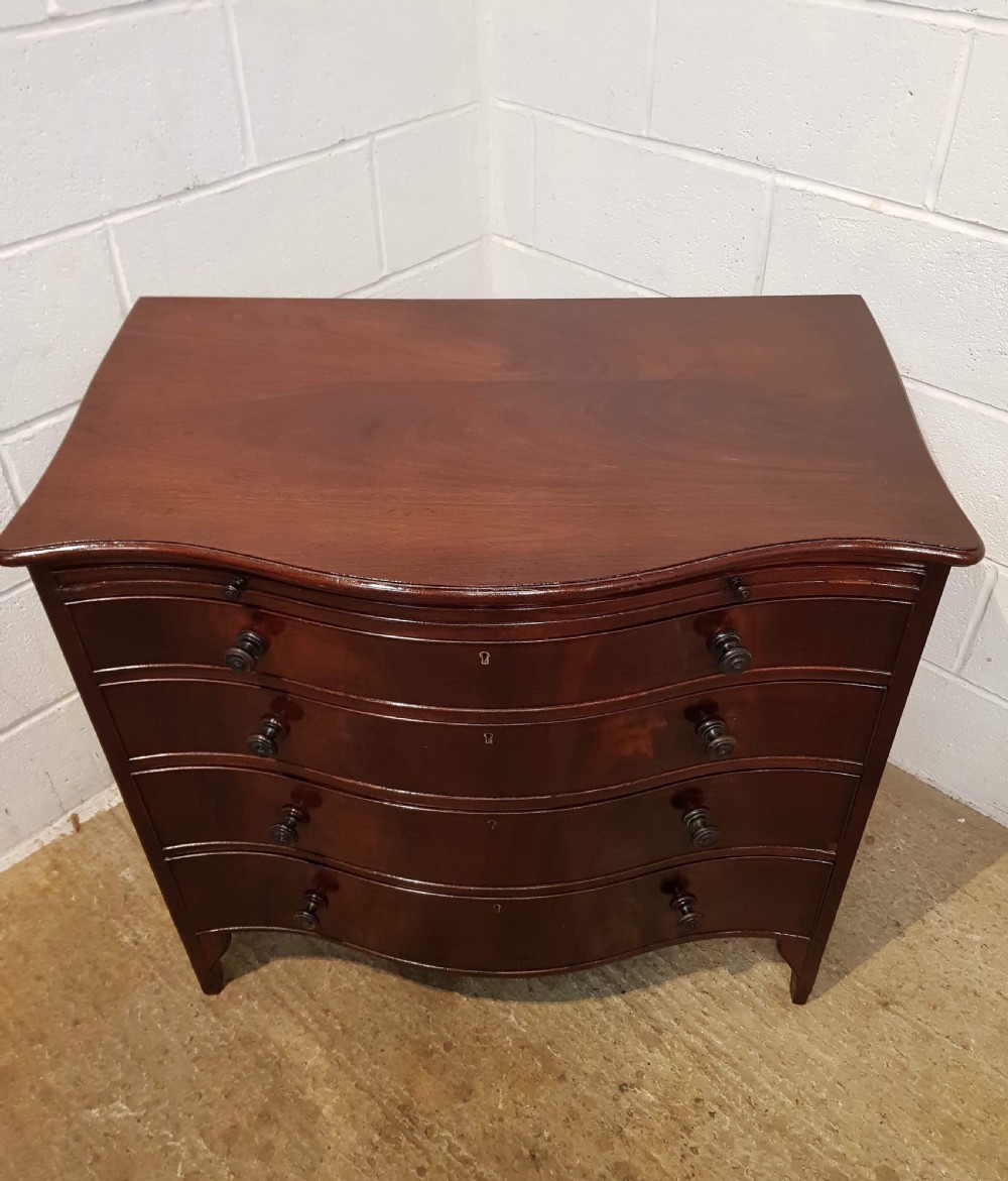 ANTIQUE EDWARDIAN FLAMED MAHOGANY SERPENTINE FRONT BATCHELORS DWARF CHEST OF DRAWERS C1900 View V