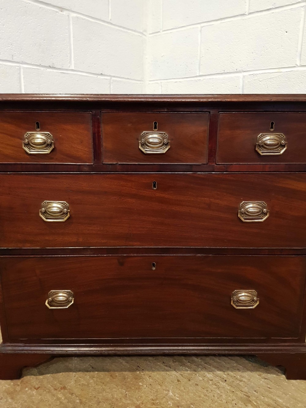 ANTIQUE 18TH CENTURY MAHOGANY DWARF CHEST OF DRAWERS C1780 View V