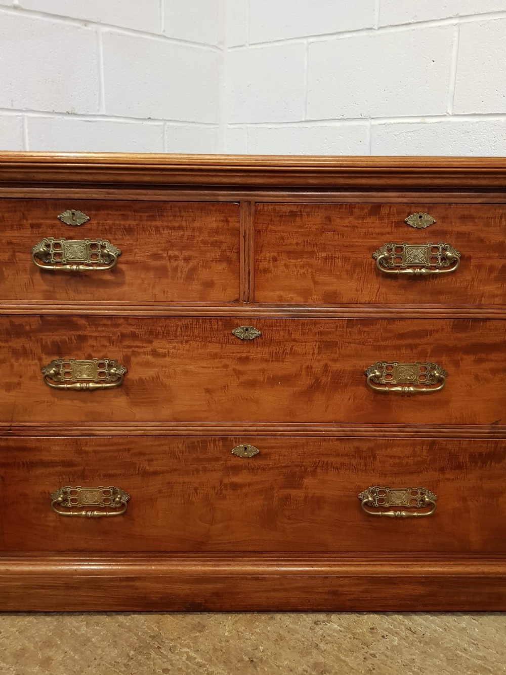 ANTIQUE EDWARDIAN SATINWOOD & SATIN BIRCH CHEST OF DRAWERS C1900 View II