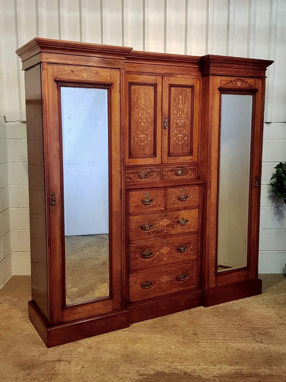 ANTIQUE VICTORIAN INLAID WALNUT BREAKFRONT TRIPLE WARDROBE COMPACTUM C1880 View VII