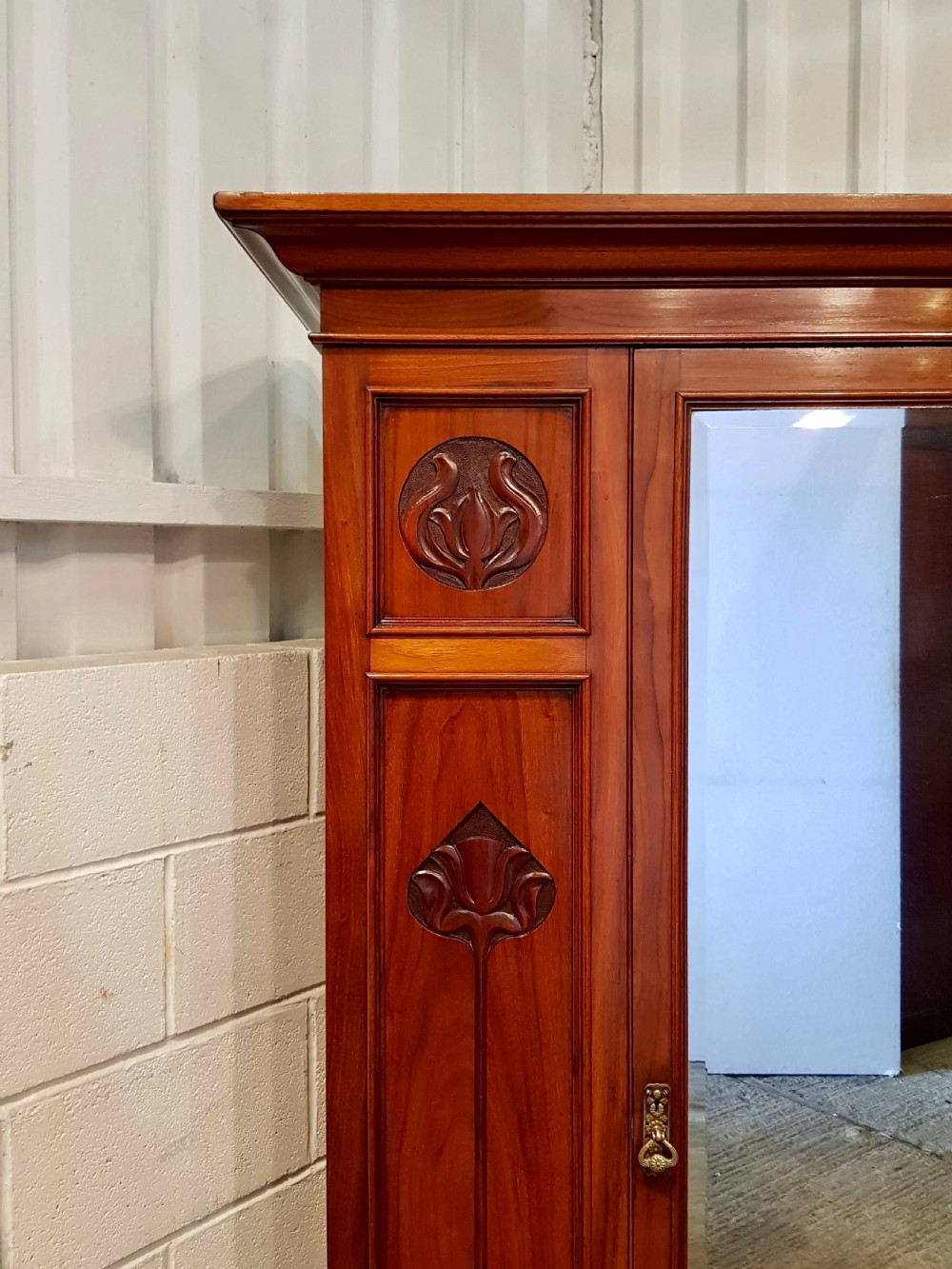 ANTIQUE ART NOUVEAU MAHOGANY SINGLE WARDROBE C1900 View VI
