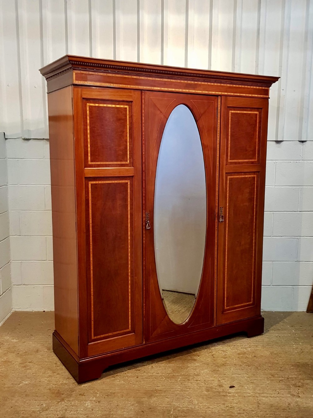 ANTIQUE EDWARDIAN MAHOGANY INLAID SMALL TRIPLE WARDROBE C1900 View IV