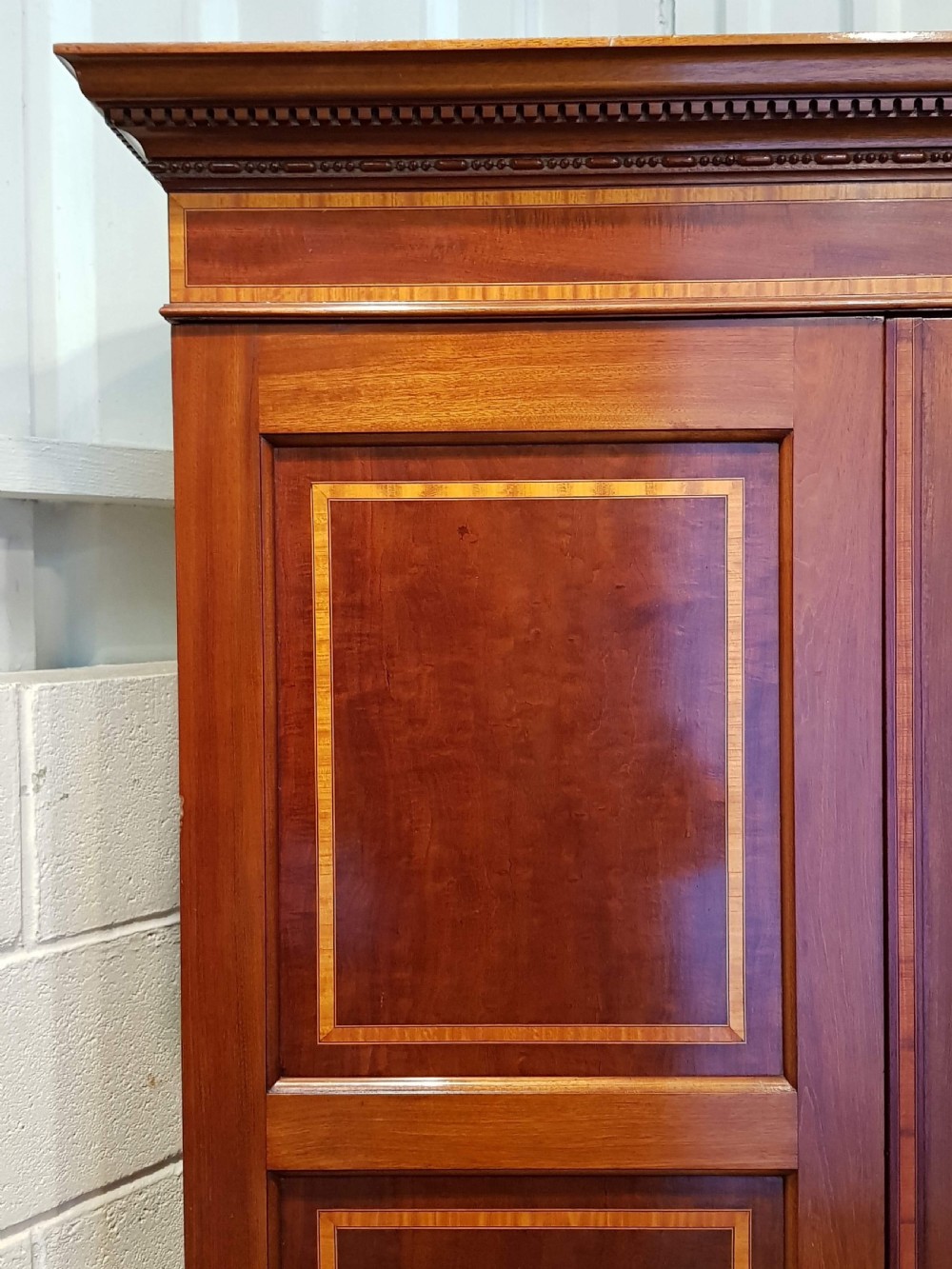ANTIQUE EDWARDIAN MAHOGANY INLAID SMALL TRIPLE WARDROBE C1900 View V