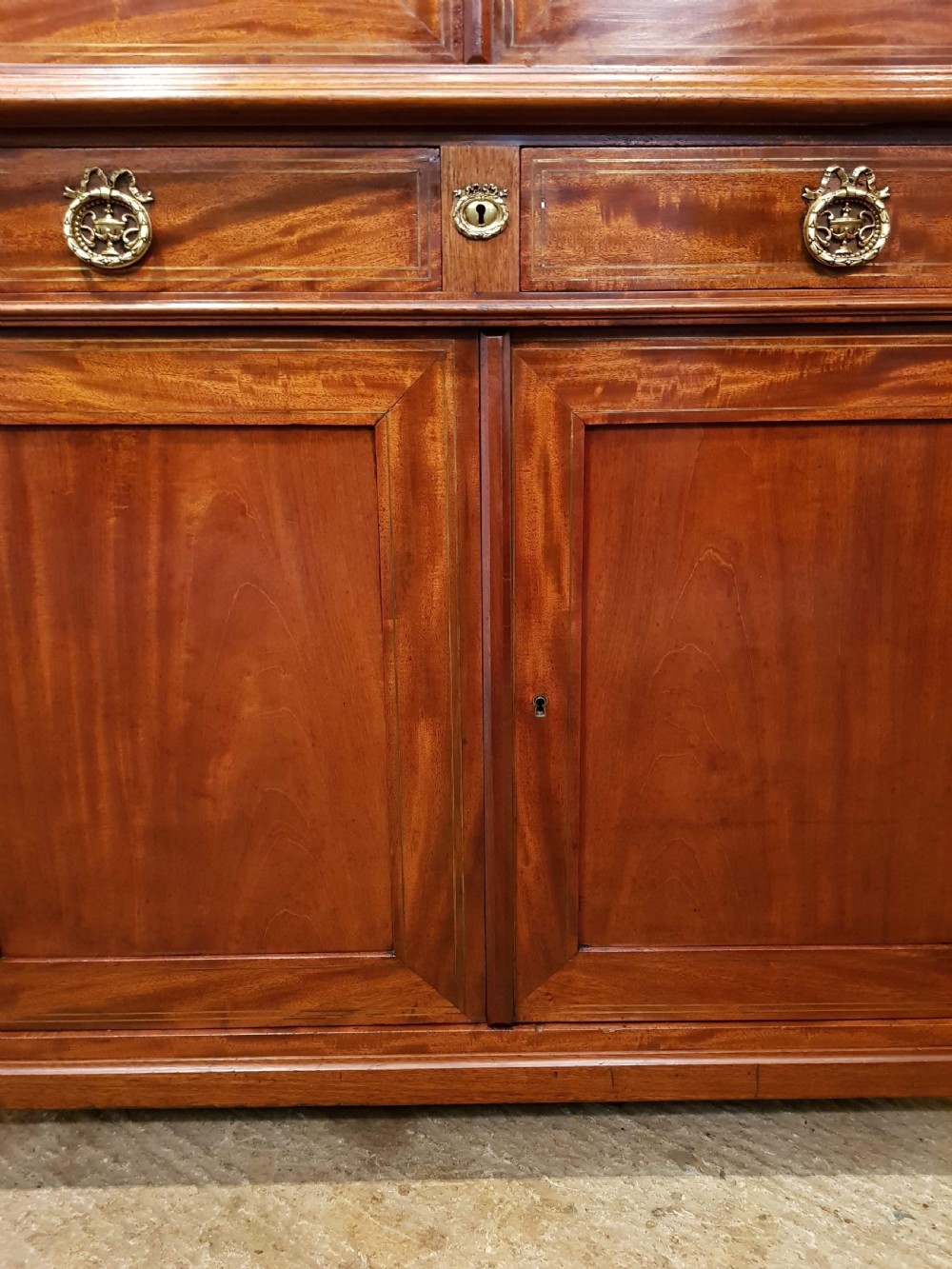 ANTIQUE  REGENCY QUALITY MAHOGANY BOOKCASE C1820 View VI
