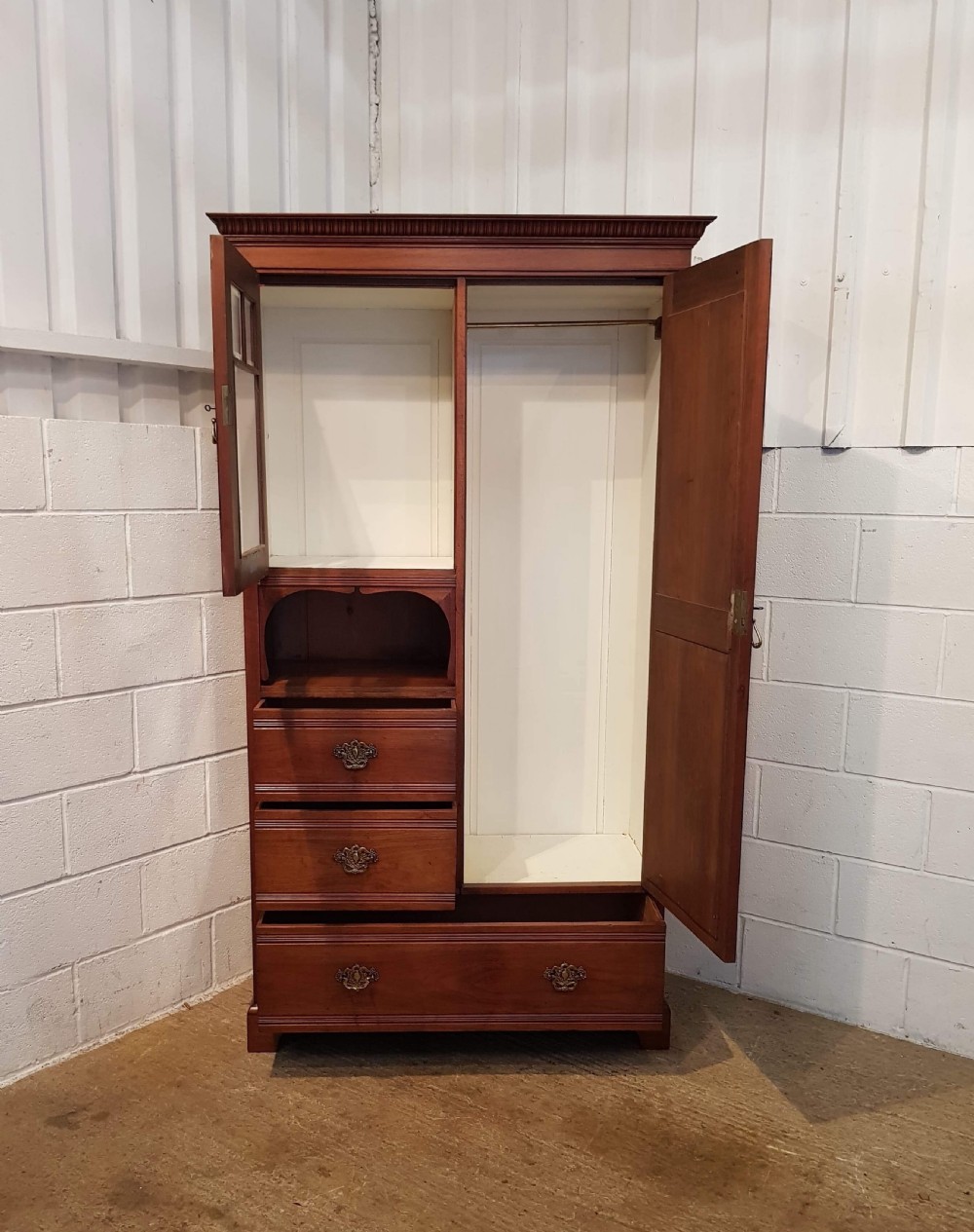 ANTIQUE EDWARDIAN WALNUT COMBINATION WARDROBE C1900 View III