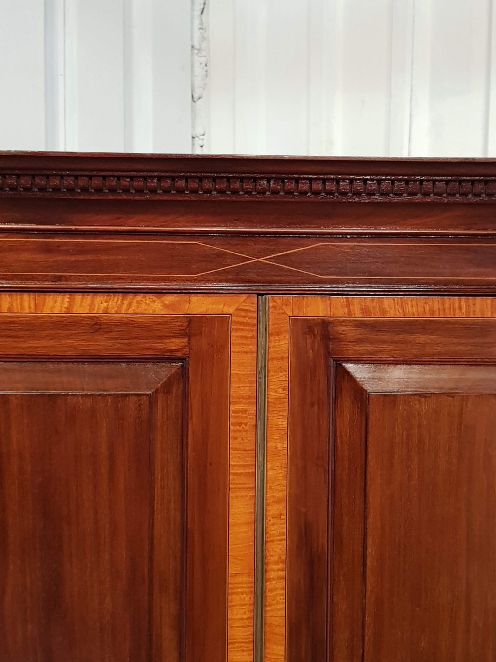 ANTIQUE VICTORIAN REGENCY MAHOGANY & SATINWOOD DOUBLE WARDROBE C1890 View II