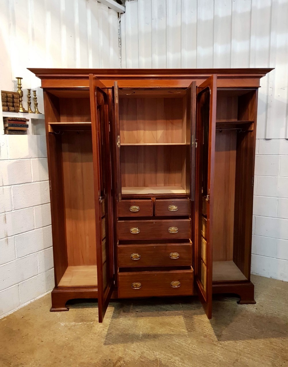 ANTIQUE ART NOUVEAU WALNUT TRIPLE WARDROBE C1890 View IV