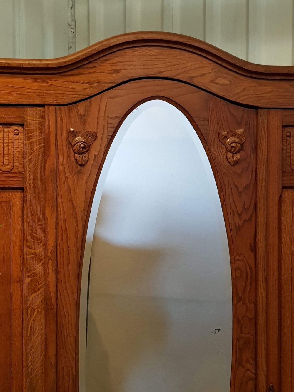 ANTIQUE FRENCH MEDIUM OAK ARMOIRE C1920 View VI