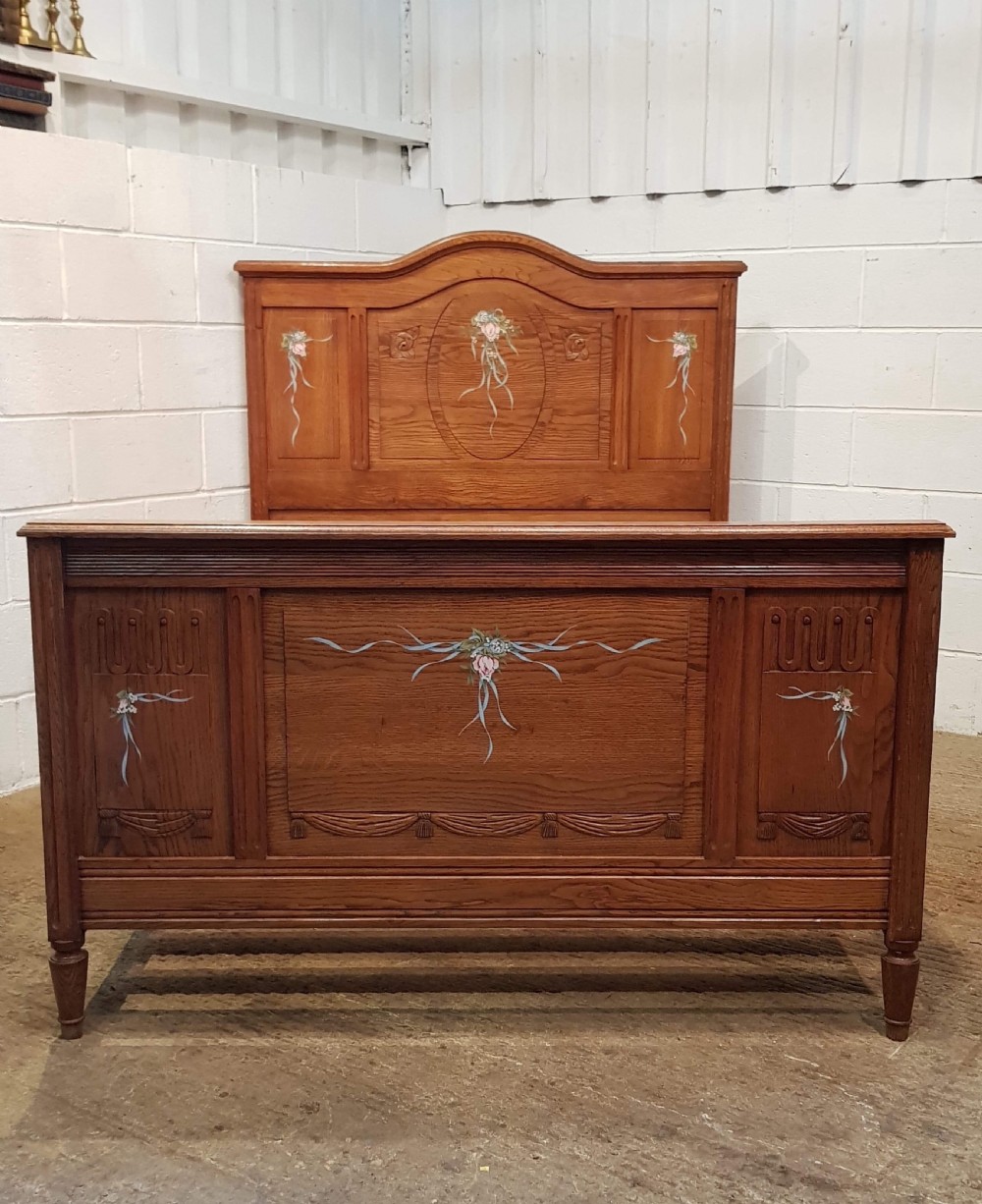 ANTIQUE FRENCH MEDIUM OAK DOUBLE BED C1920 View V
