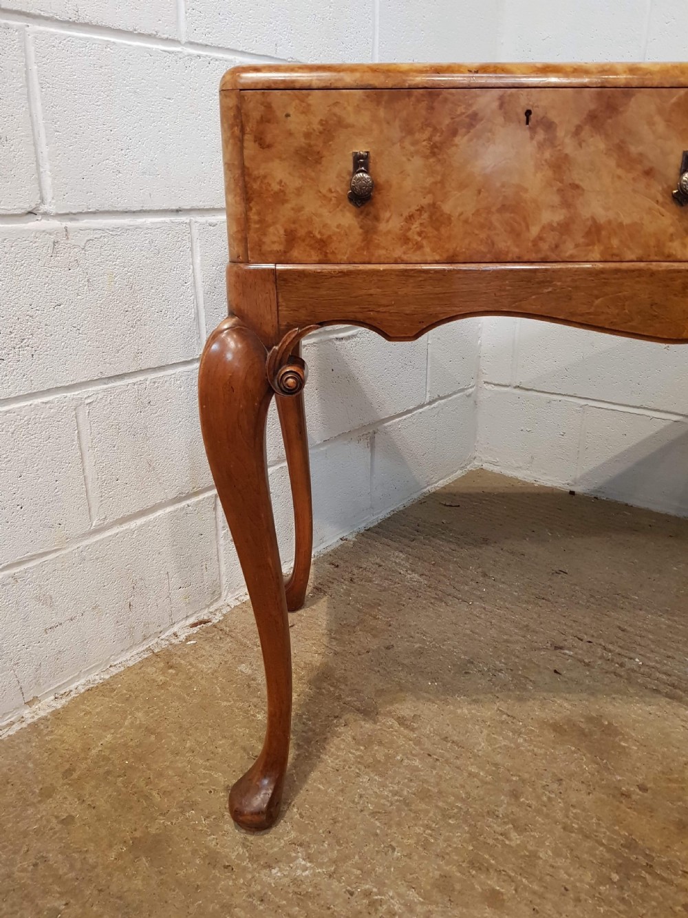 ANTIQUE ART DECO BURR WALNUT SIDE TABLE C1920 View II