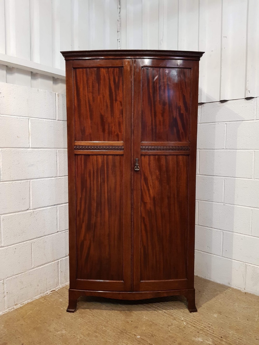 ANTIQUE EDWARDIAN SMALL MAHOGANY BOW FRONT WARDROBE C1900 View II