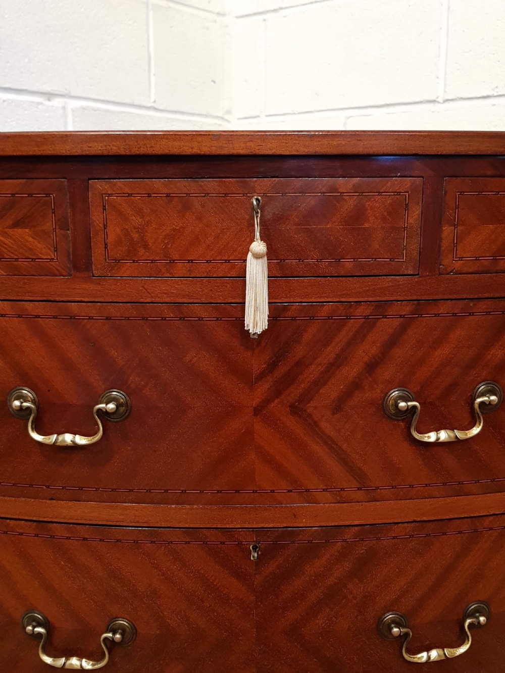 ANTIQUE EDWARDIAN MAHOGANY NARROW BOW FRONT CHEST OF DRAWERS C1900 View IV