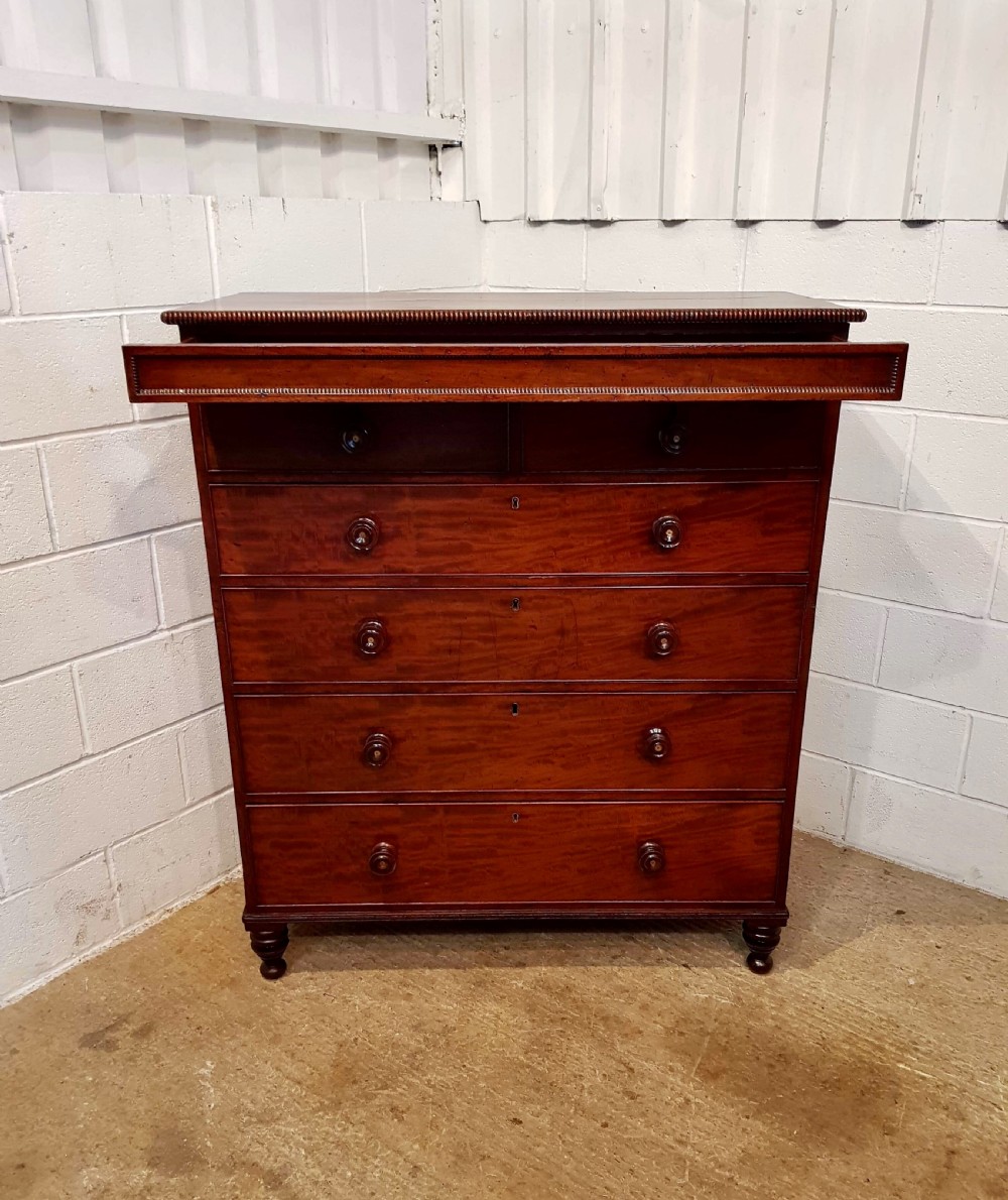 ANTIQUE WILLIAM 1V MAHOGANY CHEST OF DRAWERS WITH SECRET DRAWER C1830 View II