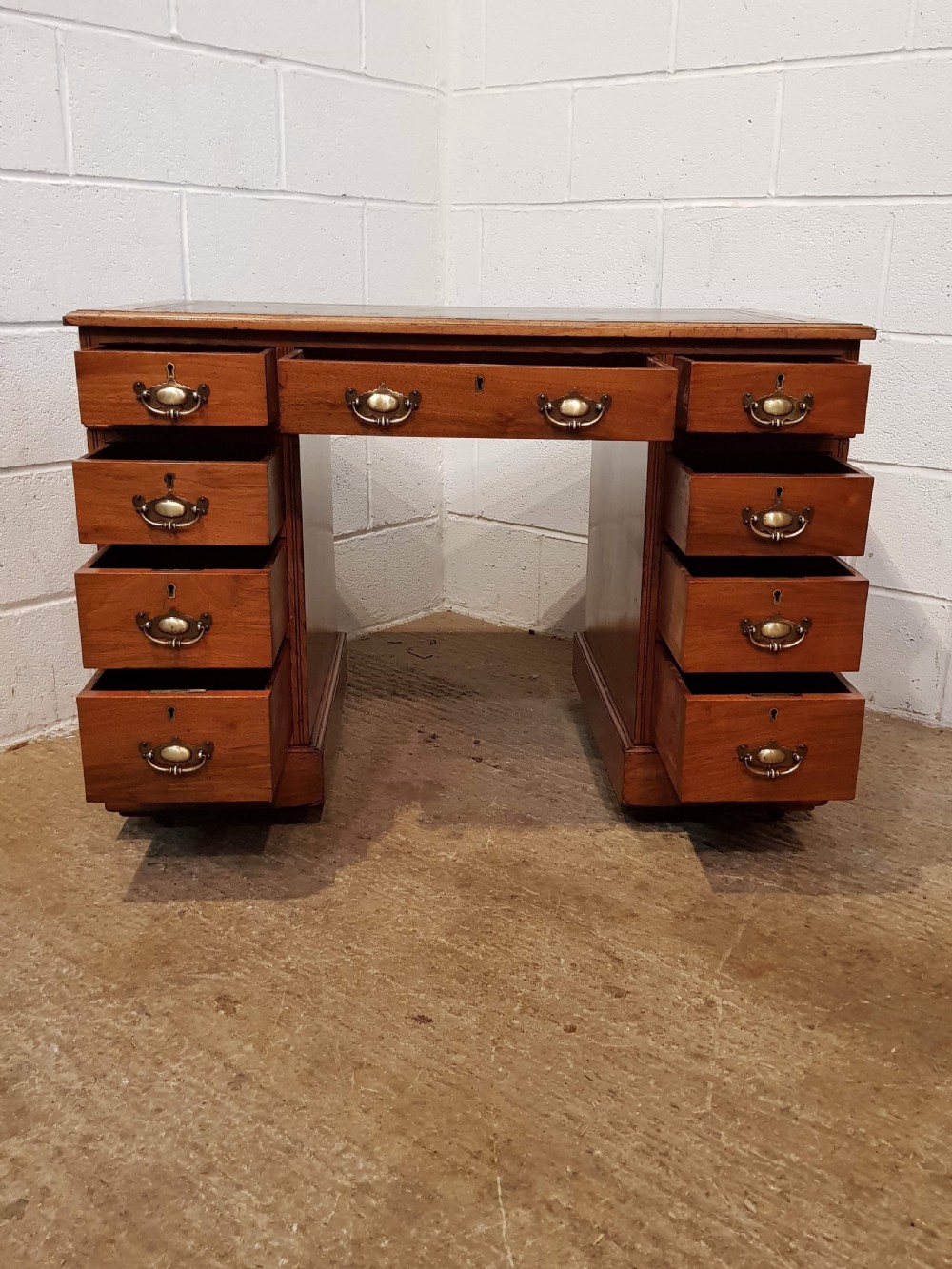 ANTIQUE VICTORIAN WALNUT TWIN PEDASTAL DESK C1880 View IV