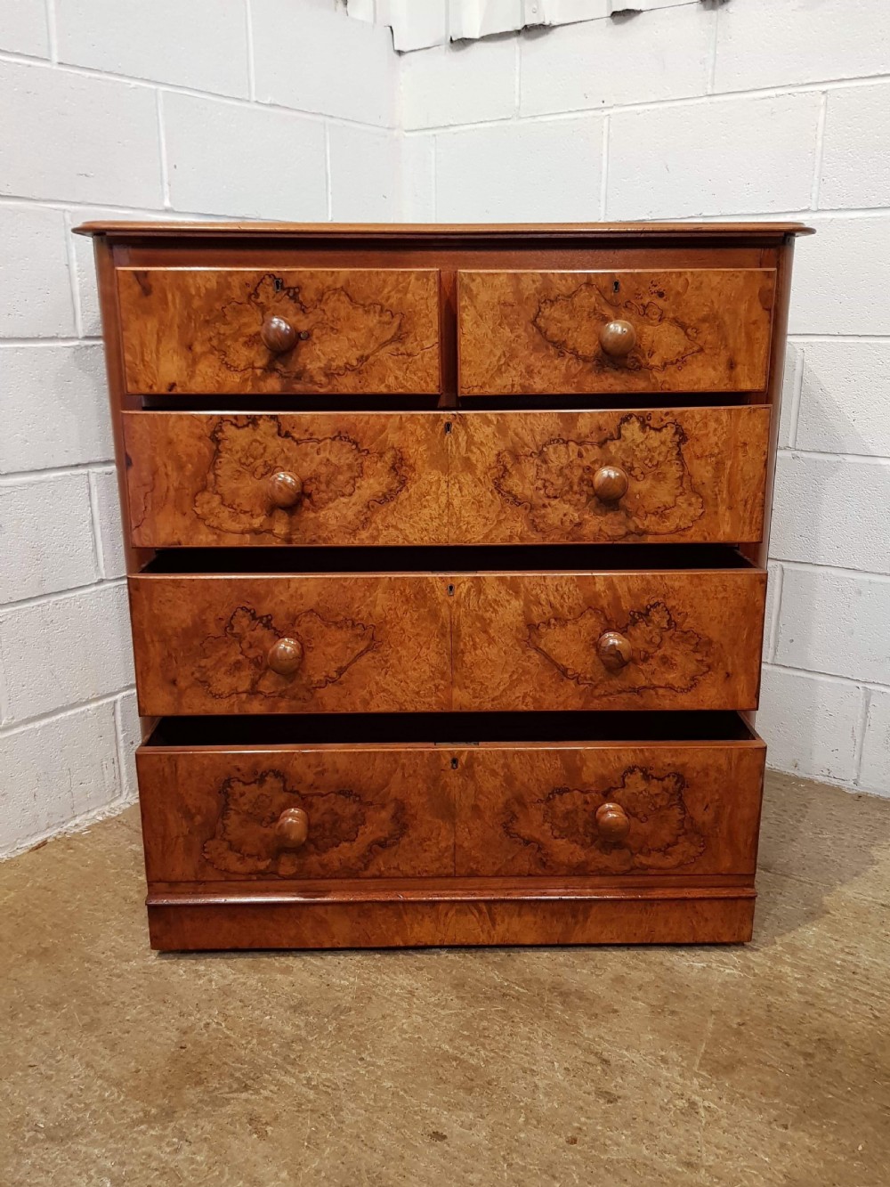 ANTIQUE VICTORIAN BURR WALNUT CHEST OF DRAWERS C1880 View V