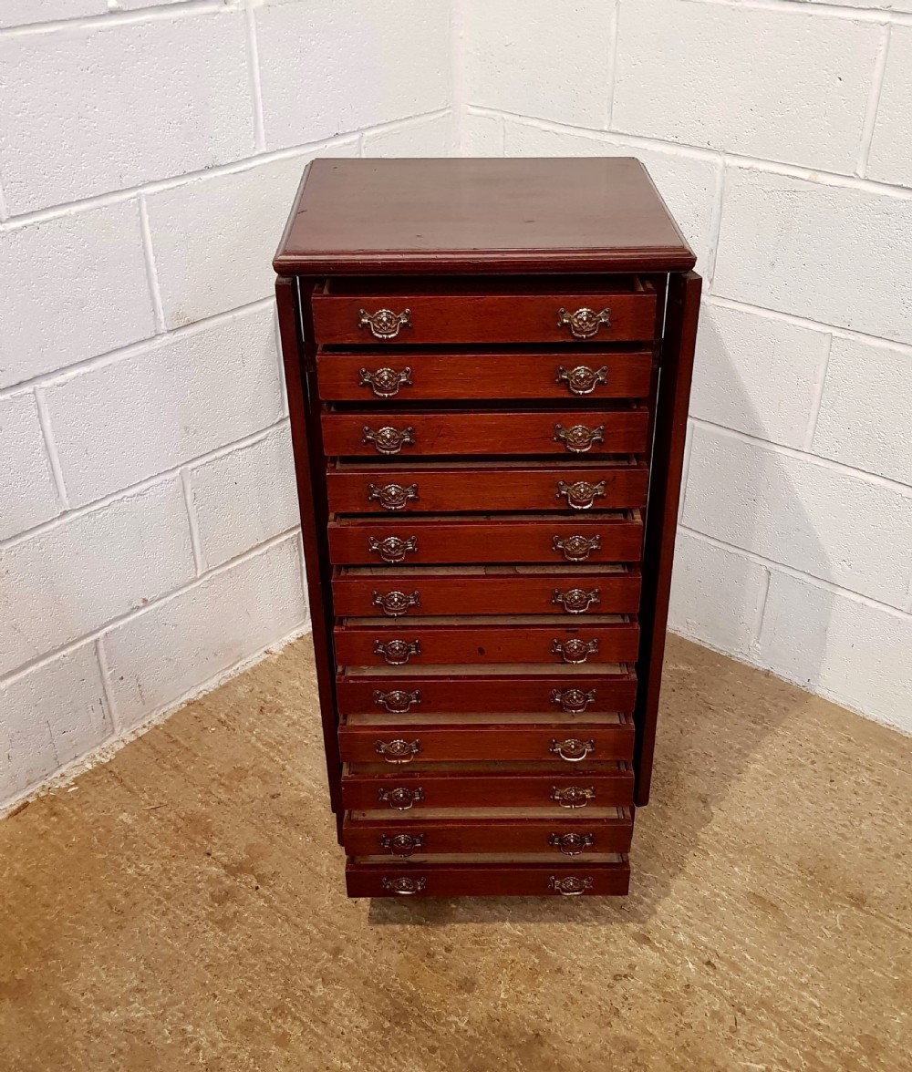 ANTIQUE LATE VICTORIAN MAHOGANY WELLINGTON CHEST OF DRAWERS C1890 View V
