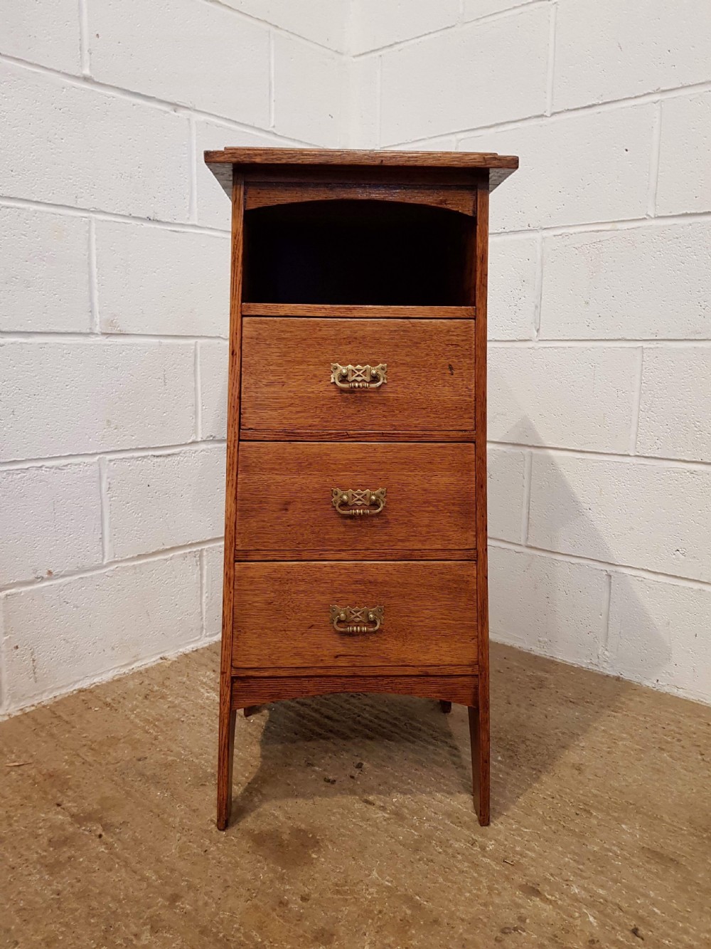 ANTIQUE ARTS & CRAFTS GOLDEN OAK LIBERTY CHEST OF DRAWERS C1890 View IX