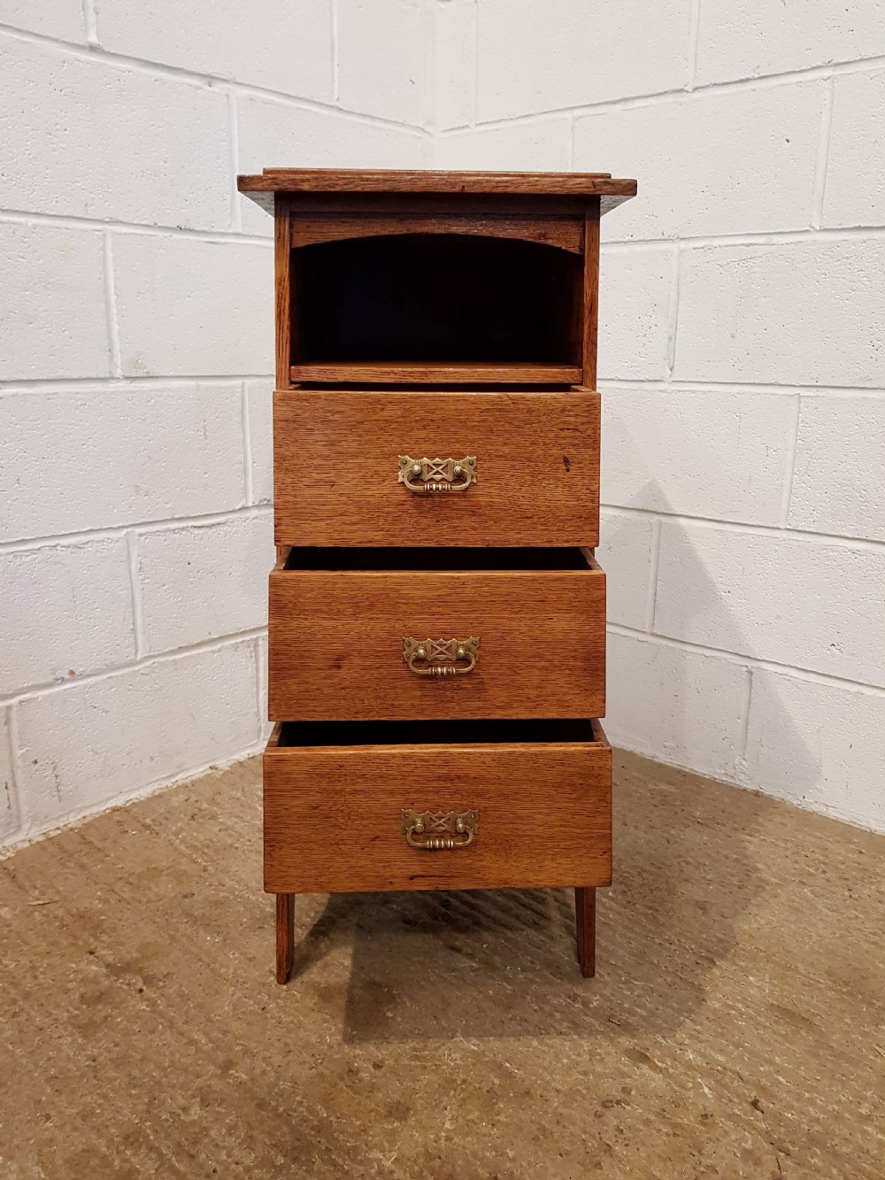 ANTIQUE ARTS & CRAFTS GOLDEN OAK LIBERTY CHEST OF DRAWERS C1890 View XIV