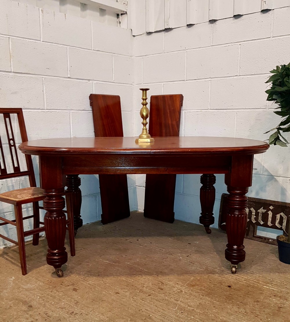 ANTIQUE VICTORIAN MAHOGANY  EXTENDING MAHOGANY DINING TABLE C1880 View II