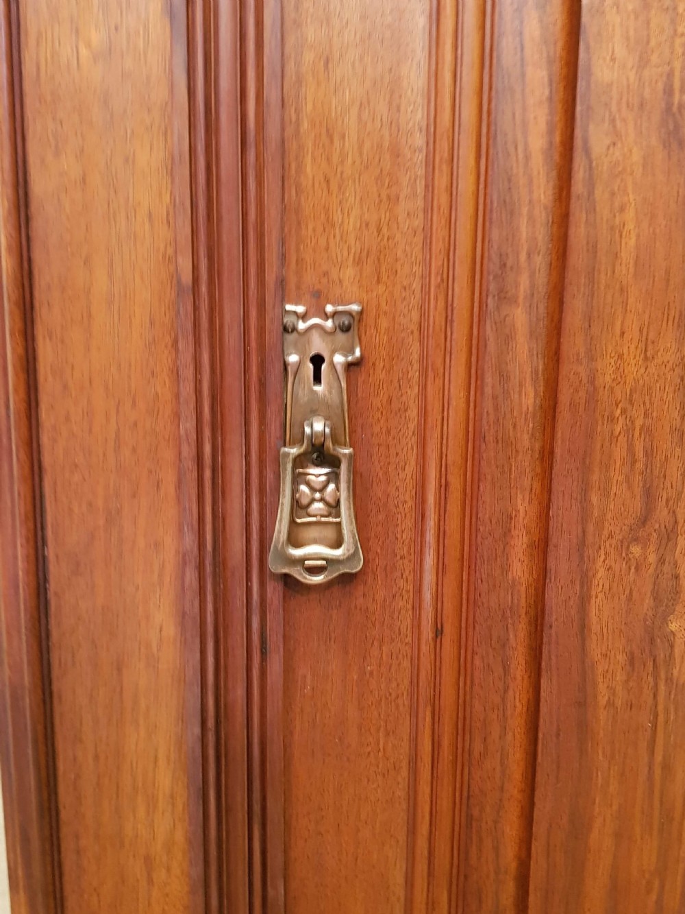 ANTIQUE LATE VICTORIAN SMALL WALNUT TRIPLE WARDROBE C1890 View V