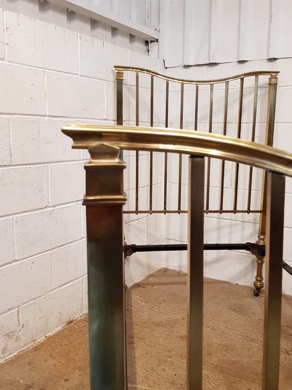 ANTIQUE VICTORIAN PAIR OF BRASS SINGLE BEDS C1880 View V