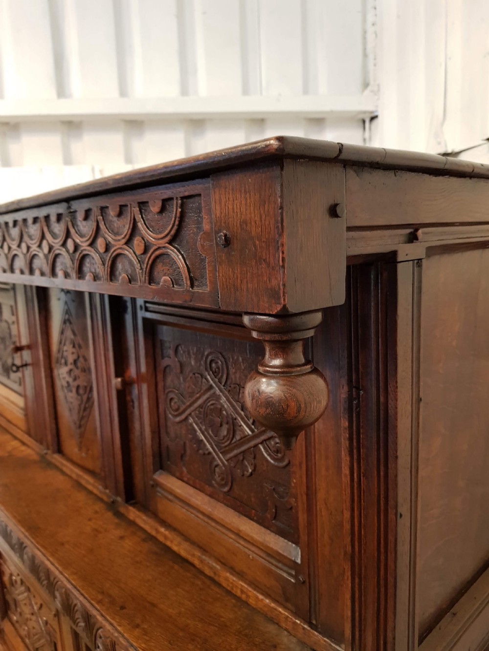 ANTIQUE 18TH CENTURY CARVED OAK TRIDARN COURT CUPBOARD c1750 View II