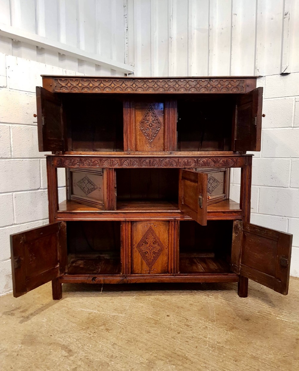 ANTIQUE 18TH CENTURY CARVED OAK TRIDARN COURT CUPBOARD c1750 View IV