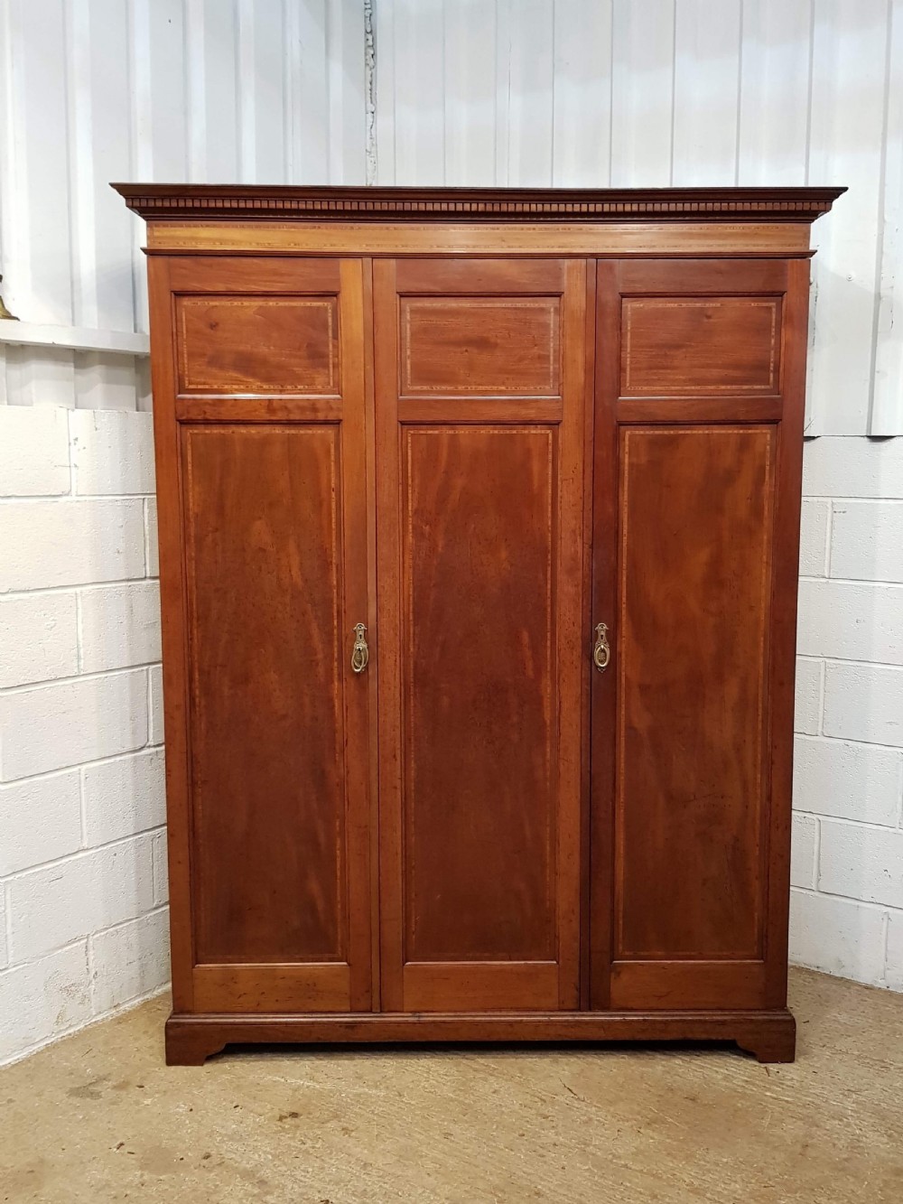 ANTIQUE EDWARDIAN INLAID MAHOGANY TRIPLE WARDROBE C1900 View III