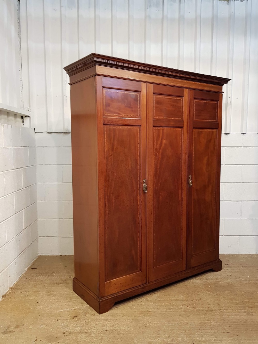 ANTIQUE EDWARDIAN INLAID MAHOGANY TRIPLE WARDROBE C1900 View V