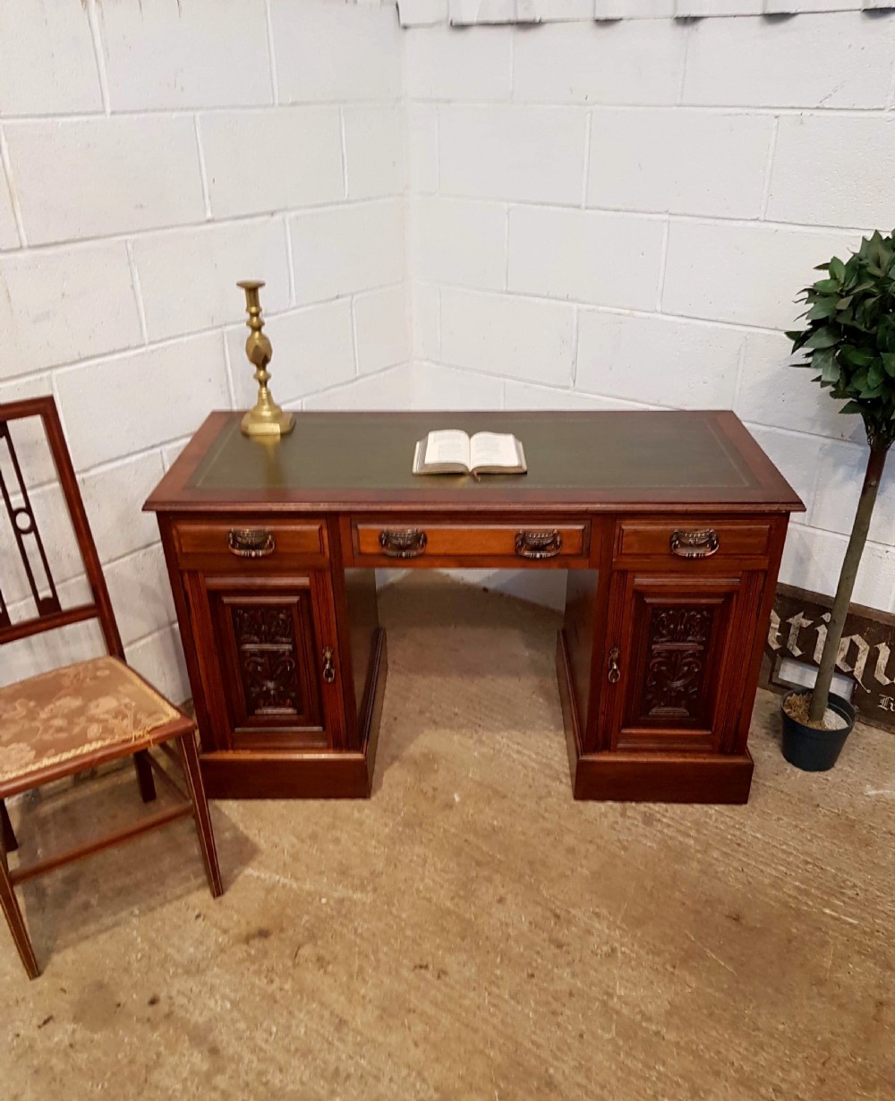 ANTIQUE EDWARDIAN WALNUT TWIN PEDESTAL LEATHER TOP DESK C1900 View III