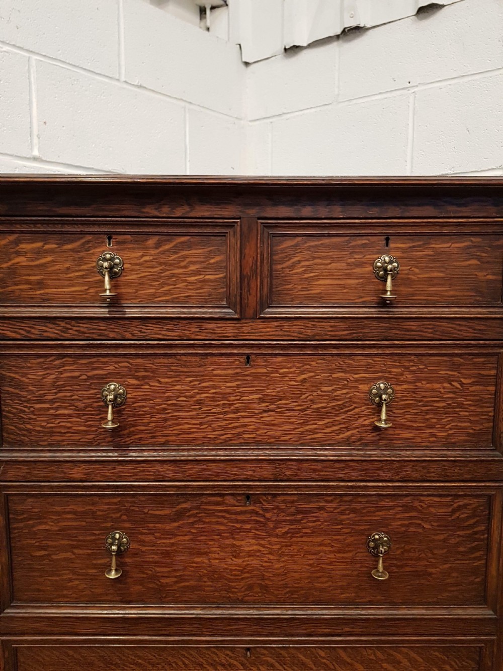 ANTIQUE EDWARDIAN OAK CHEST OF DRAWERS C1900 View III