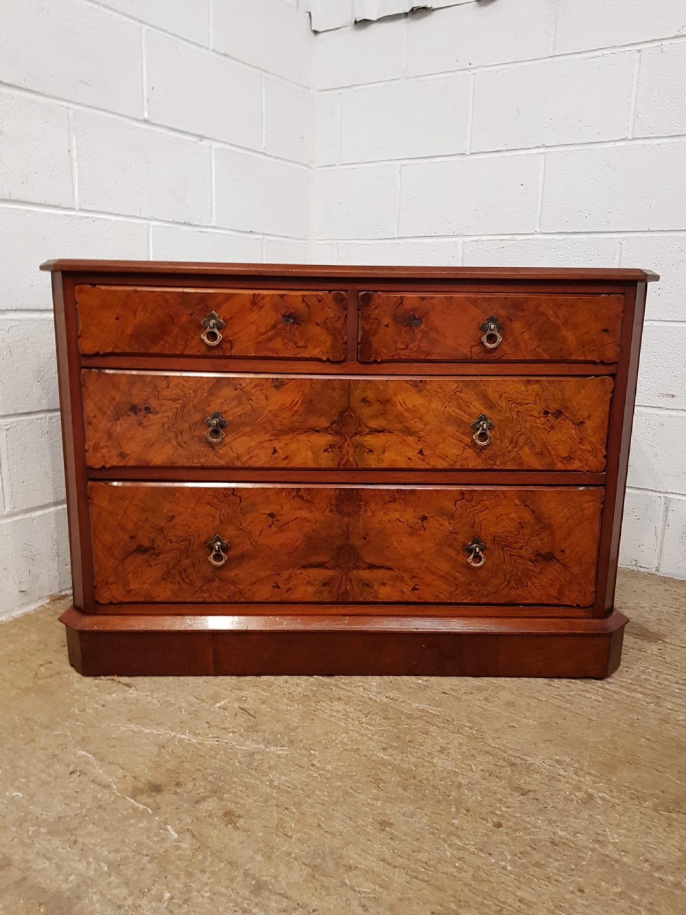 ANTIQUE PAIR LATE VICTORIAN BURR WALNUT CHEST OF DRAWERS C1890 View V