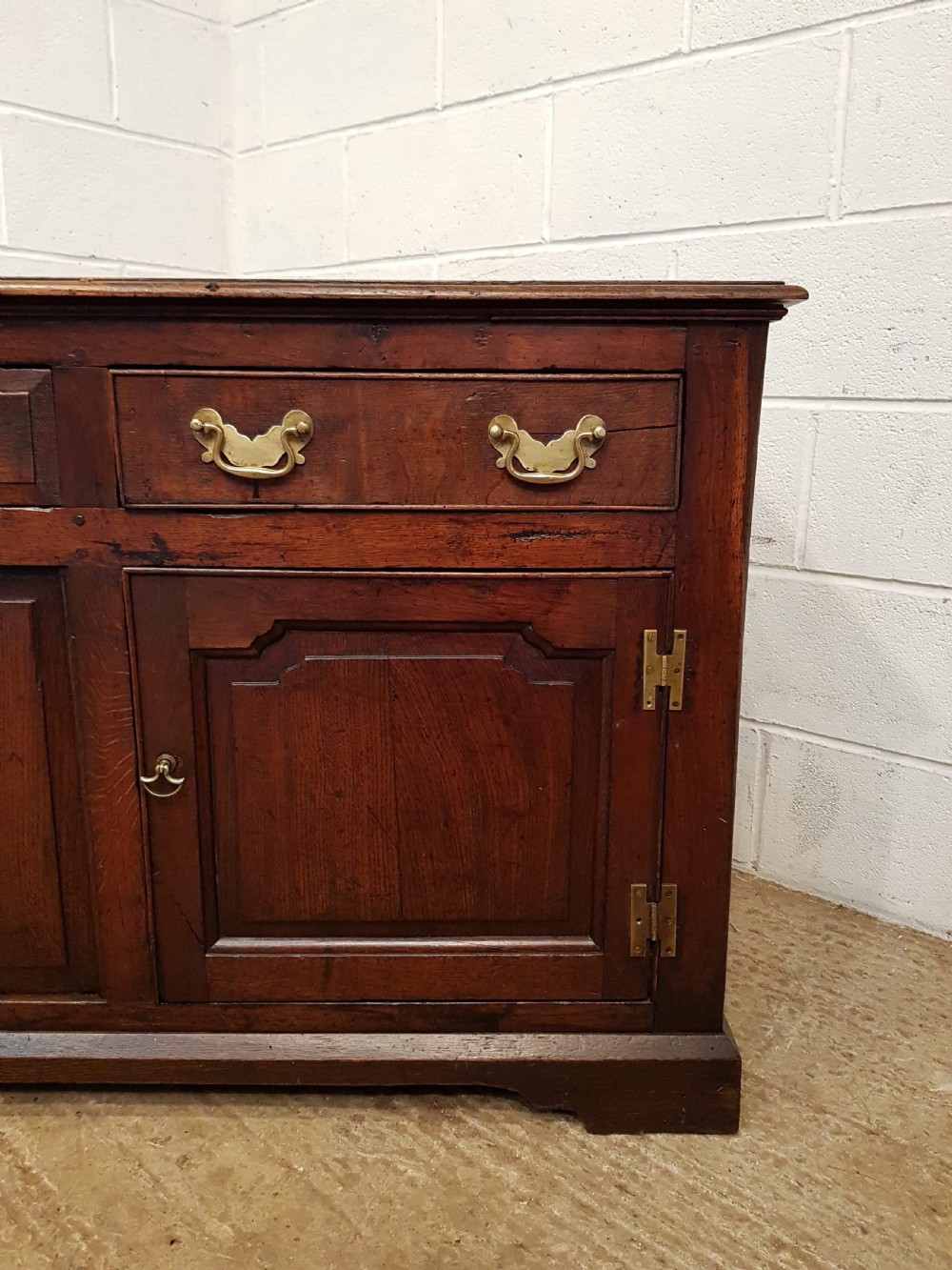ANTIQUE 18TH CENTURY COUNTRY OAK DRESSER BASE c1780 View V