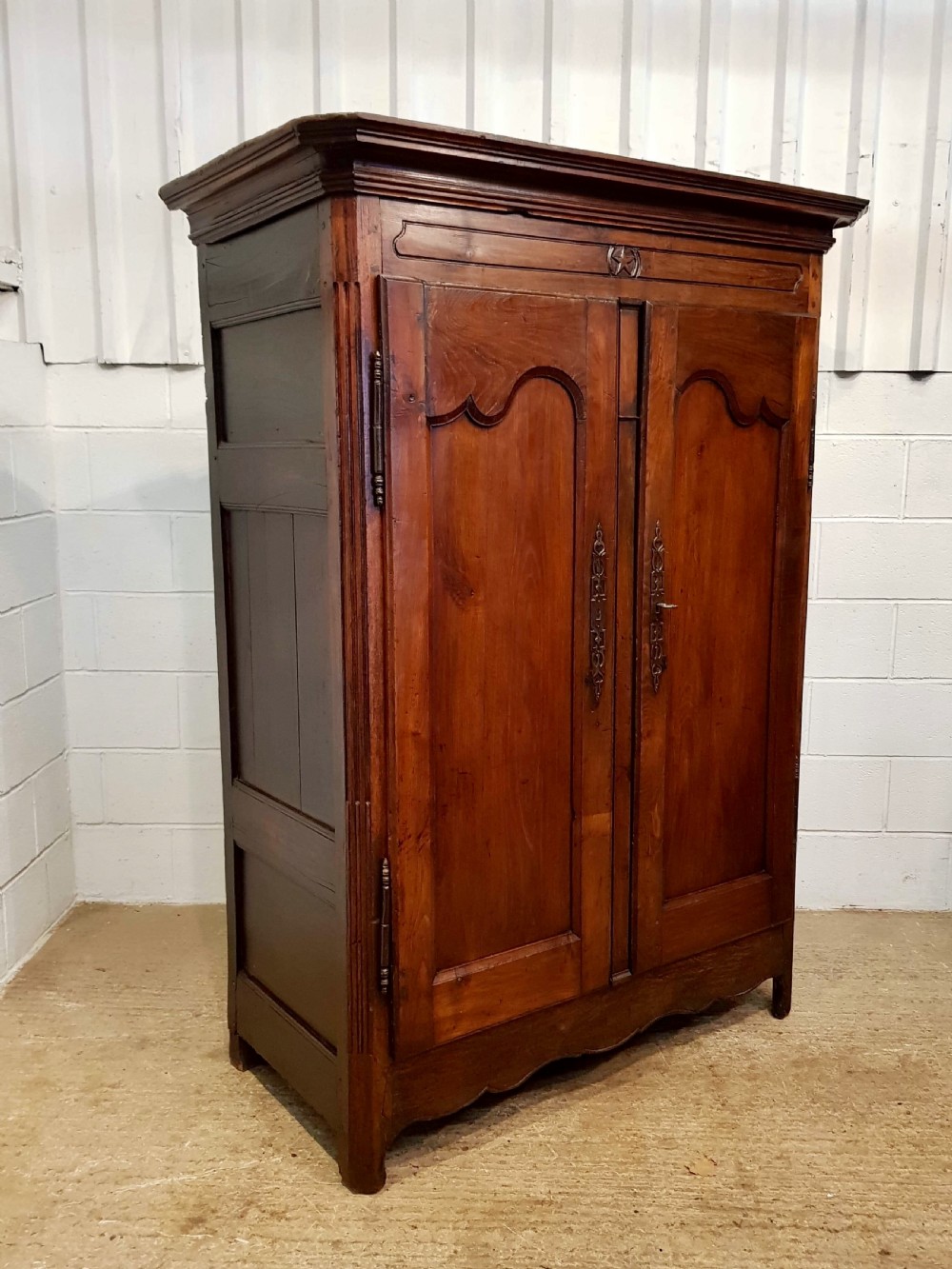 ANTIQUE LATE 18TH CENTURY FRENCH PROVINCIAL OAK AND FRUITWOOD ARMOIRE C1790 View VI