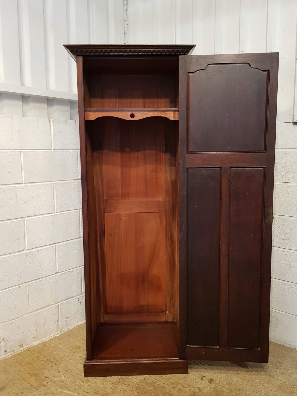 ANTIQUE EDWARDIAN OAK HALL ROBE C1900 View V
