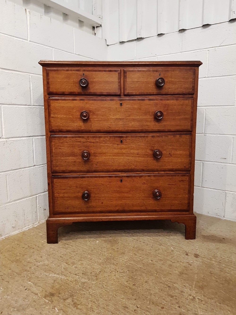 ANTIQUE 18TH CENTURY PERIOD OAK & MAHOGANY CHEST OF DRAWERS C1780 View II