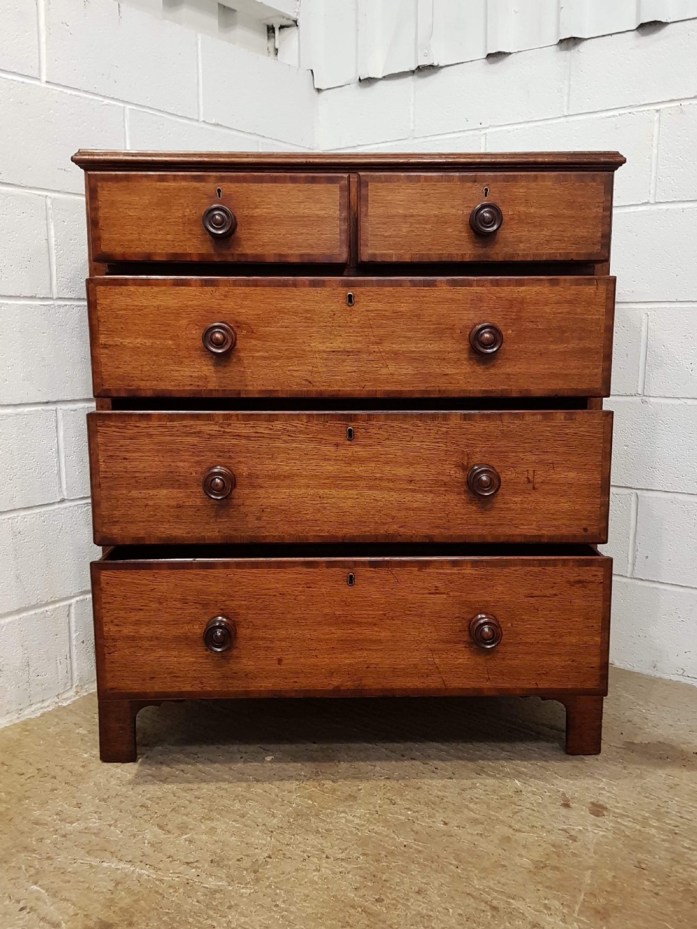 ANTIQUE 18TH CENTURY PERIOD OAK & MAHOGANY CHEST OF DRAWERS C1780 View VI