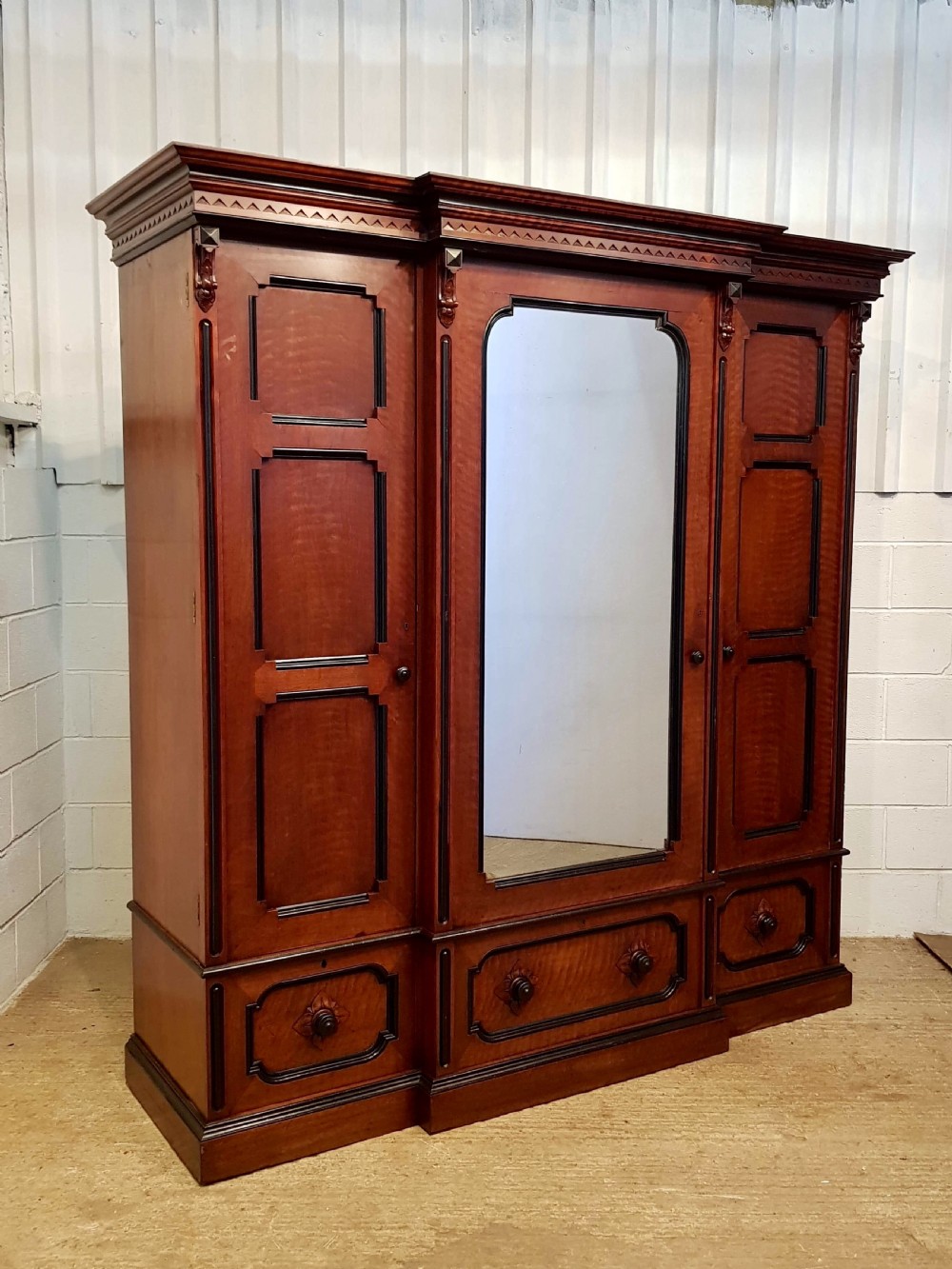 ANTIQUE AESTHETIC MAHOGANY & EBONY TRIPLE BREAKFRONT WARDROBE COMPACTUM C1890 View V