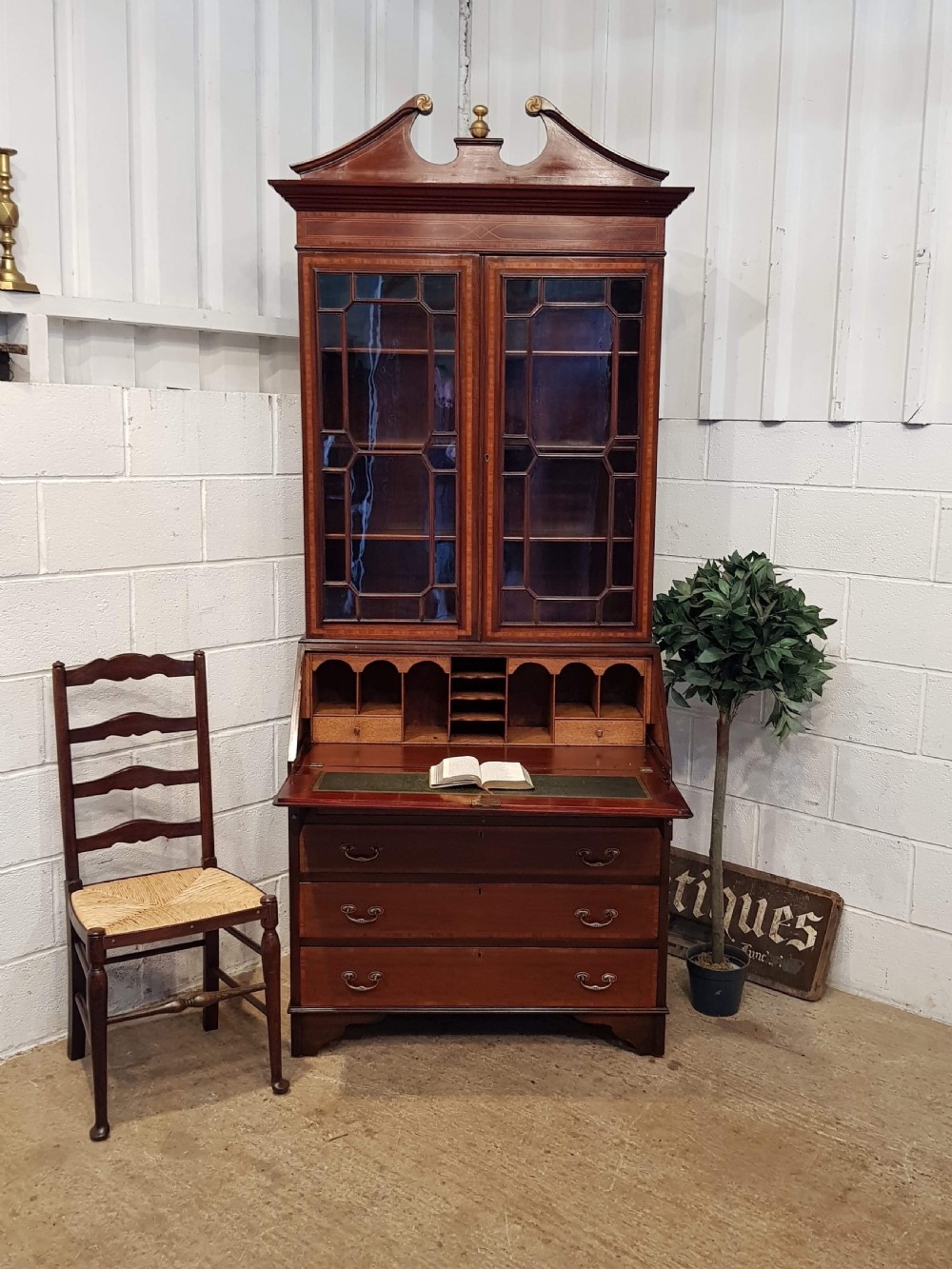 ANTIQUE LATE VICTORIAN MAHOGANY ASTRAGAL GLAZED BOOKCASE BUREAU C1890 View IV
