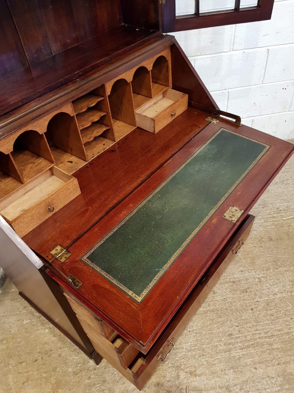 ANTIQUE LATE VICTORIAN MAHOGANY ASTRAGAL GLAZED BOOKCASE BUREAU C1890 View VI