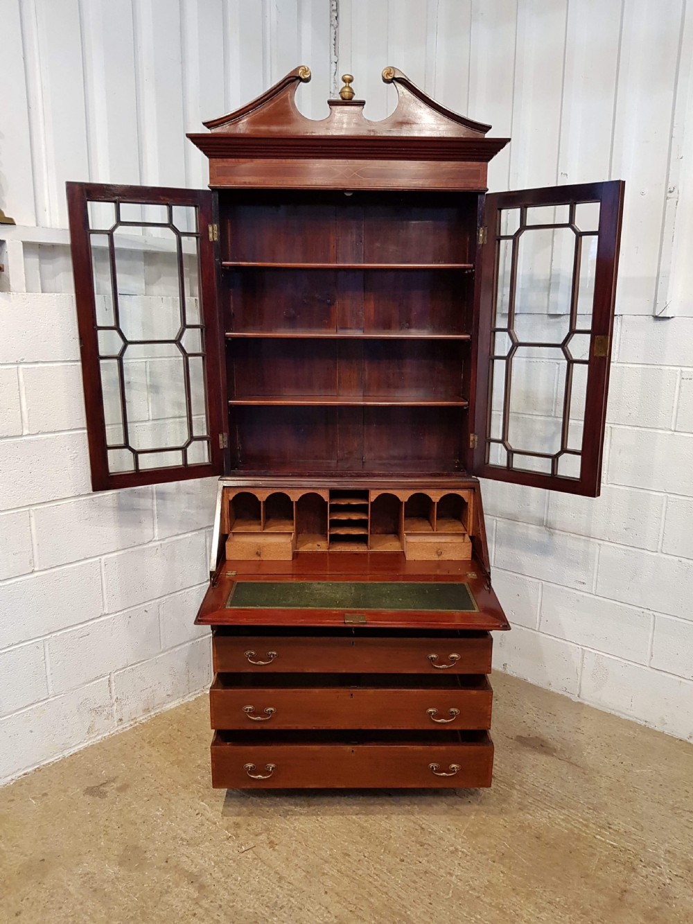 ANTIQUE LATE VICTORIAN MAHOGANY ASTRAGAL GLAZED BOOKCASE BUREAU C1890 View IX