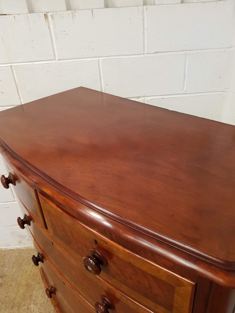 ANTIQUE VICTORIAN MAHOGANY & BURR WALNUT BOW FRONT CHEST OF DRAWERS C1880 View VI