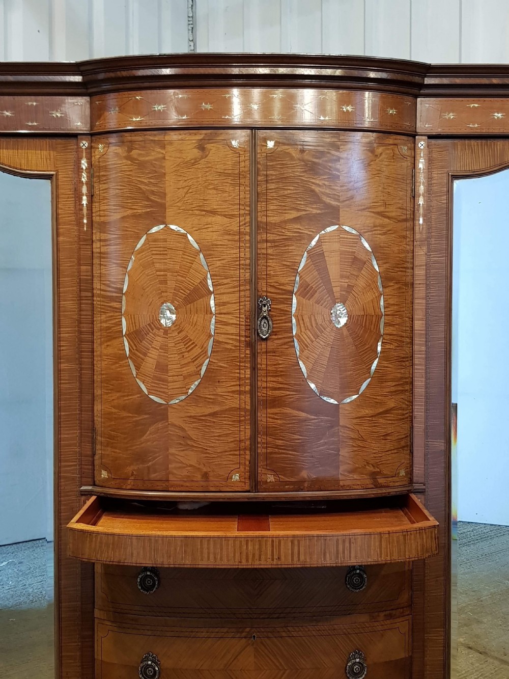 ANTIQUE EDWARDIAN INLAID SATIN WALNUT BOWED BREAKFRONT TRIPLE WARDROBE C1900 View VI