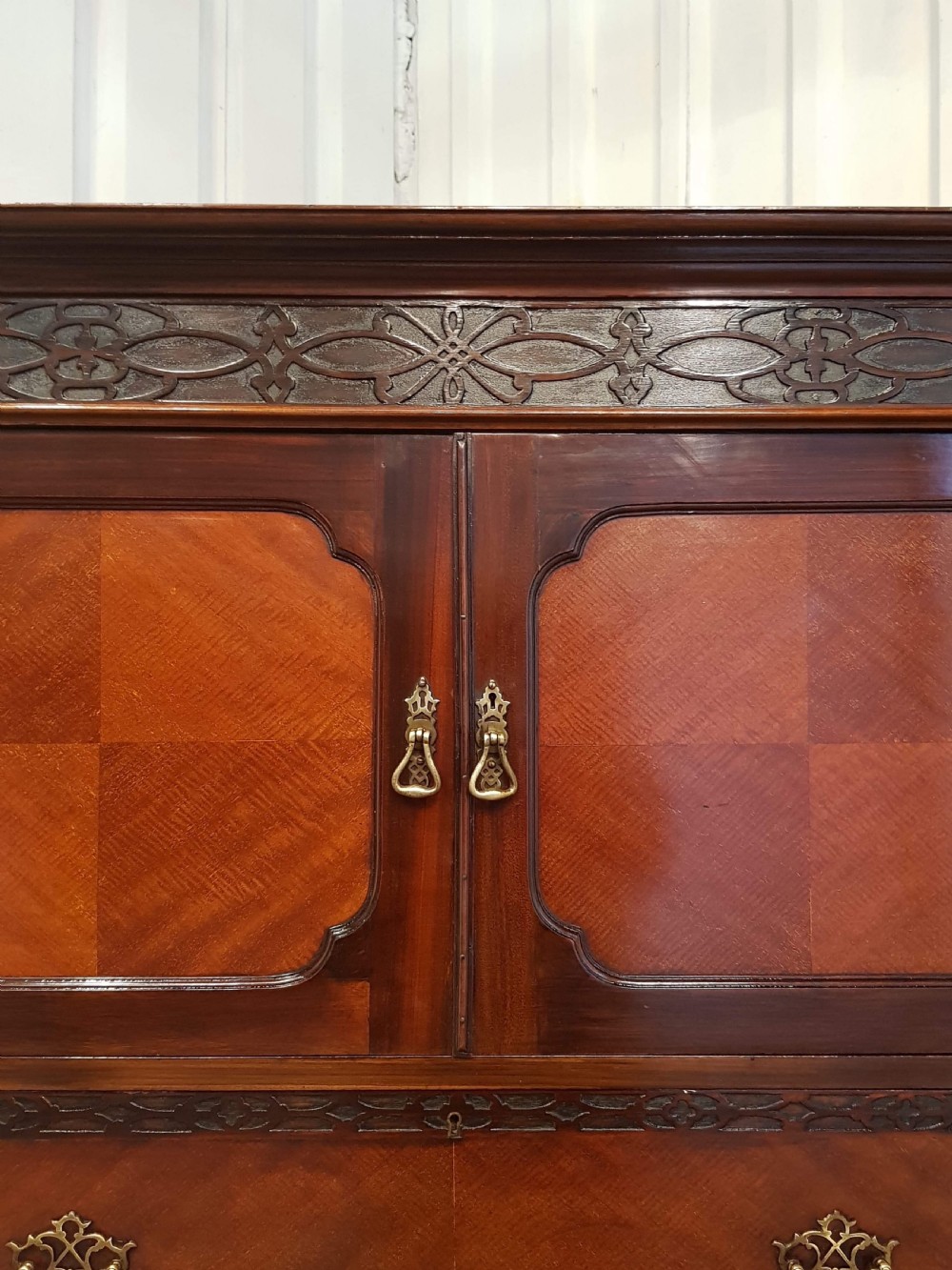 ANTIQUE EDWARDIAN CHIPPENDALE MAHOGANY CHEST ON CHEST C1900 View IV