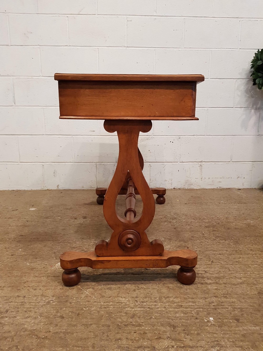 ANTIQUE VICTORIAN SATIN BIRCH LEATHER TOPPED WRITING TABLE C1880 View VI