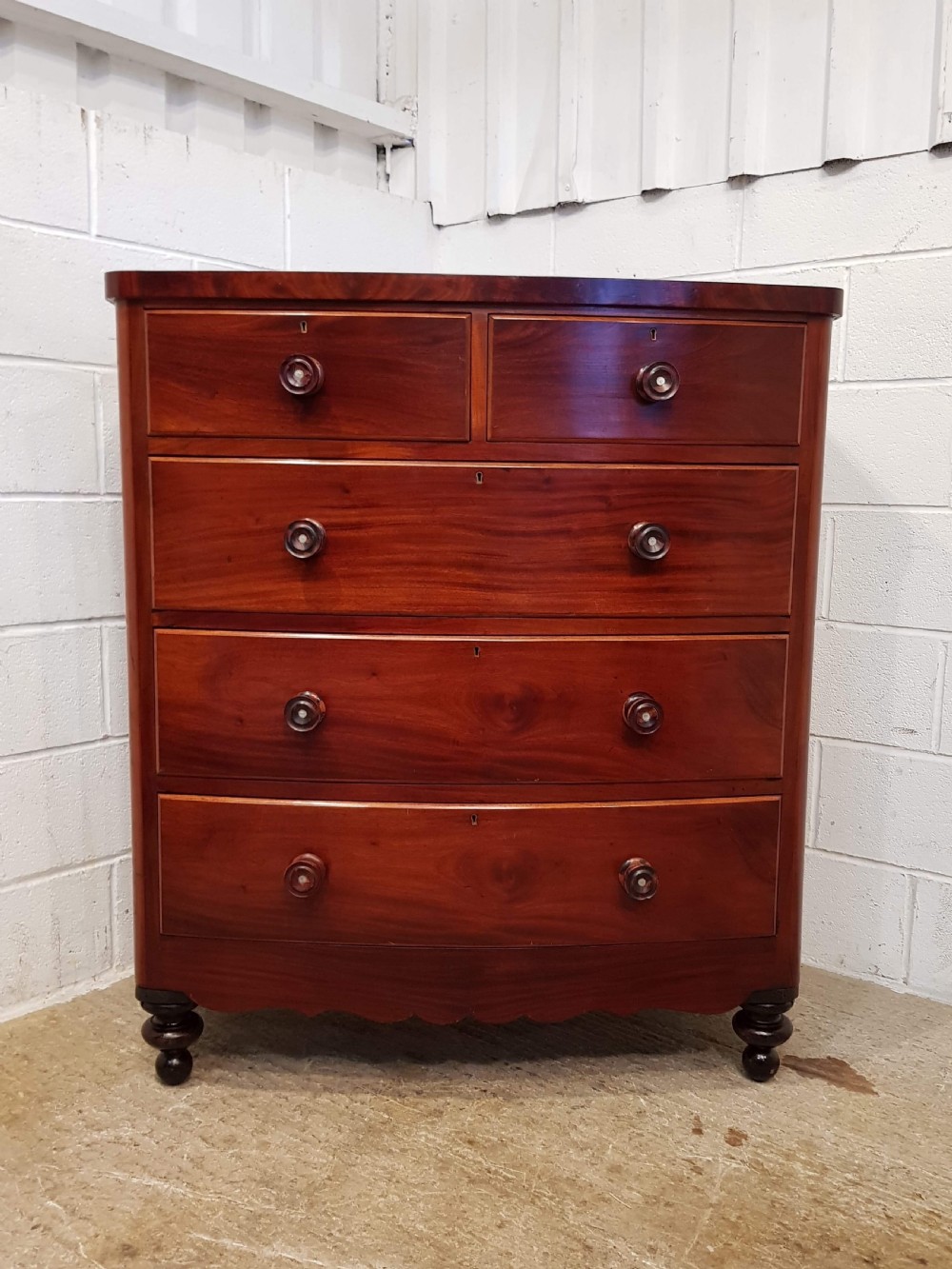 ANTIQUE VICTORIAN MAHOGANY BOW FRONT CHEST OF DRAWERS C1880 View II
